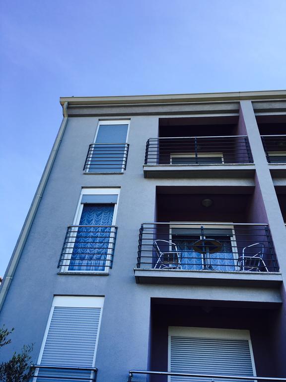 Apartment Mirella ウマグ エクステリア 写真